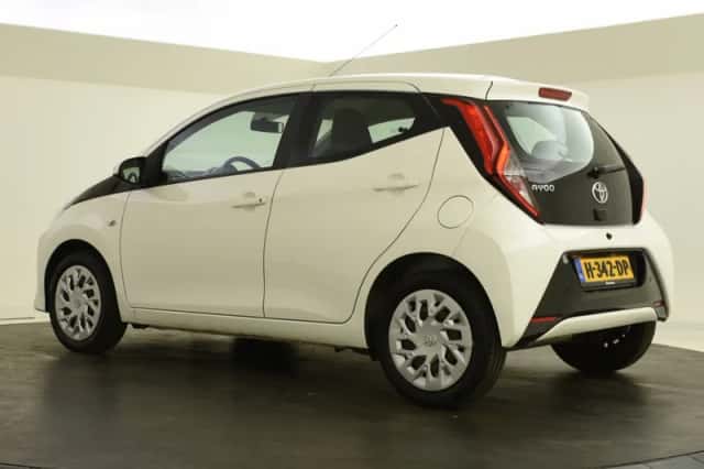 Toyota Aygo (2020) thumbnail 6