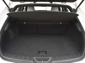 Lexus UX (2019) thumbnail 26