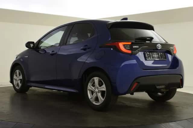 Toyota Yaris (2021) thumbnail 6