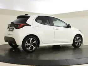 Toyota Yaris (2025) thumbnail 2