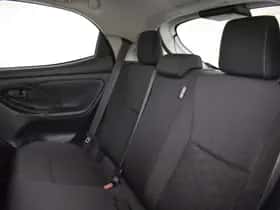 Toyota Yaris (2025) thumbnail 10