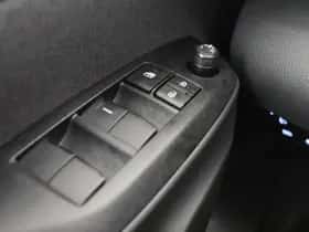 Toyota Yaris Cross (2025) thumbnail 21