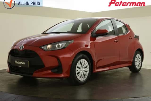 Toyota Yaris (2024) thumbnail 1