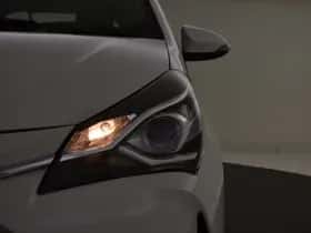 Toyota Yaris (2018) thumbnail 14