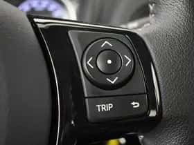 Toyota Yaris (2018) thumbnail 20