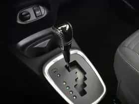 Toyota Yaris (2018) thumbnail 24