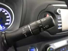 Toyota Yaris (2017) thumbnail 15