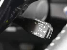 Toyota Yaris (2017) thumbnail 16