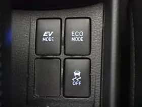 Toyota Yaris (2017) thumbnail 20