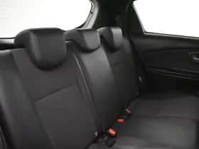 Toyota Yaris (2017) thumbnail 25