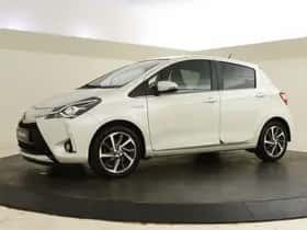 Toyota Yaris (2017) thumbnail 5