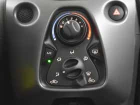 Toyota Aygo (2021) thumbnail 11