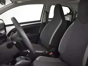 Toyota Aygo (2021) thumbnail 16
