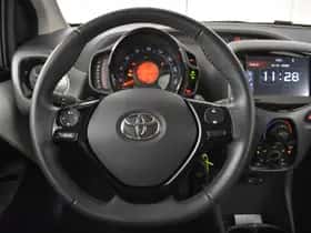 Toyota Aygo (2021) thumbnail 9