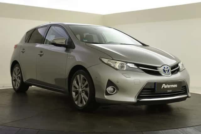 Toyota Auris (2013) thumbnail 6