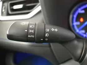 Toyota RAV4 (2019) thumbnail 16