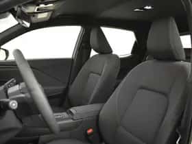 Lexus LBX (2025) thumbnail 11