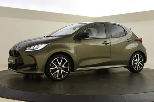 Toyota Yaris (2021) thumbnail 5