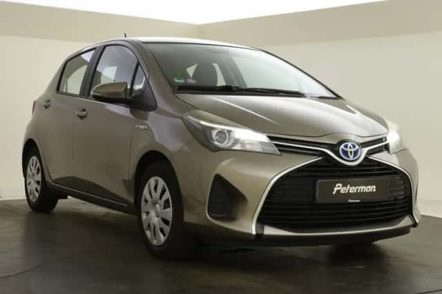 Toyota Yaris (2015) thumbnail 6