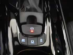Toyota C-HR (2022) thumbnail 23