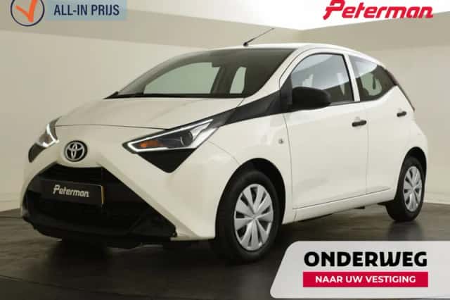Toyota Aygo (2021) thumbnail 1
