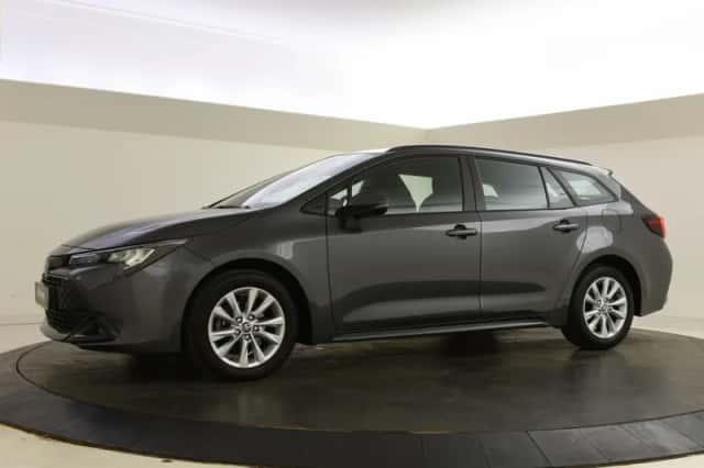 Toyota Corolla (2024) thumbnail 5