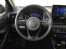 Toyota Yaris (2025) thumbnail 11