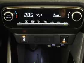 Toyota Yaris (2025) thumbnail 19