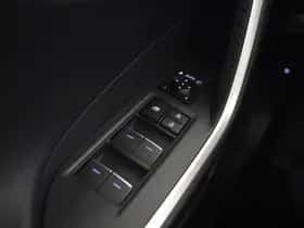 Toyota RAV4 (2024) thumbnail 13