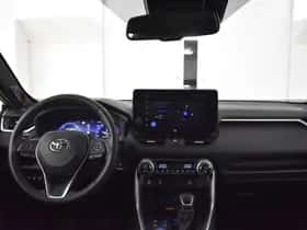 Toyota RAV4 (2024) thumbnail 4