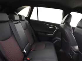Toyota RAV4 (2024) thumbnail 9