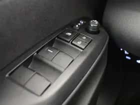 Toyota Yaris Cross (2025) thumbnail 21