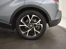 Toyota C-HR (2020) thumbnail 32