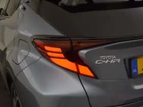 Toyota C-HR (2020) thumbnail 10