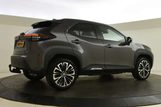 Toyota Yaris Cross (2024) thumbnail 2
