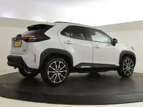 Toyota Yaris Cross (2024) thumbnail 2