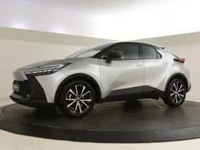 Toyota C-HR (2024) thumbnail 2