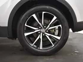 Toyota C-HR (2024) thumbnail 18