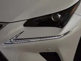 Lexus NX (2018) thumbnail 8
