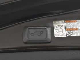 Toyota RAV4 (2018) thumbnail 27