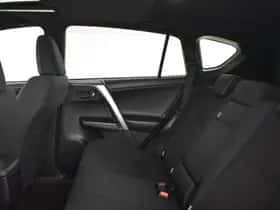 Toyota RAV4 (2018) thumbnail 10