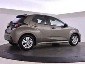 Toyota Yaris (2023) thumbnail 2