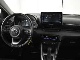 Toyota Yaris (2023) thumbnail 3