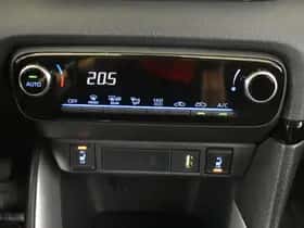 Toyota Yaris (2023) thumbnail 21
