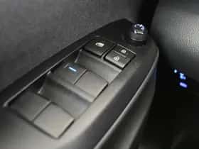 Toyota Yaris (2023) thumbnail 24