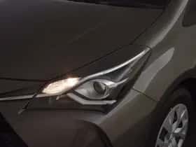 Toyota Yaris (2017) thumbnail 7
