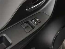 Toyota Yaris (2017) thumbnail 10