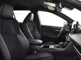 Toyota RAV4 (2024) thumbnail 3