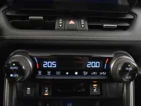 Toyota RAV4 (2024) thumbnail 31