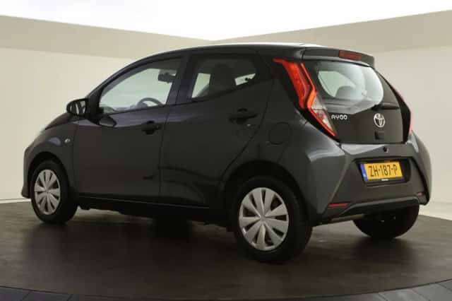 Toyota Aygo (2019) thumbnail 6